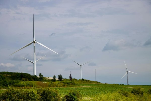 Comment fonctionne l'énergie éolienne pour alimenter nos maisons?